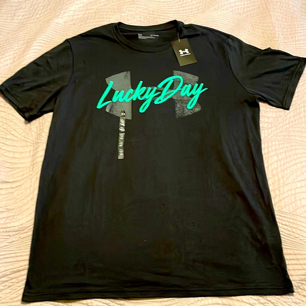 XL Under Armour T-Shirt